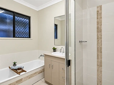 60 Xavier Herbert Drive, Redlynch, QLD 4870, 4 રૂમ, 2 બાથરૂમ, House