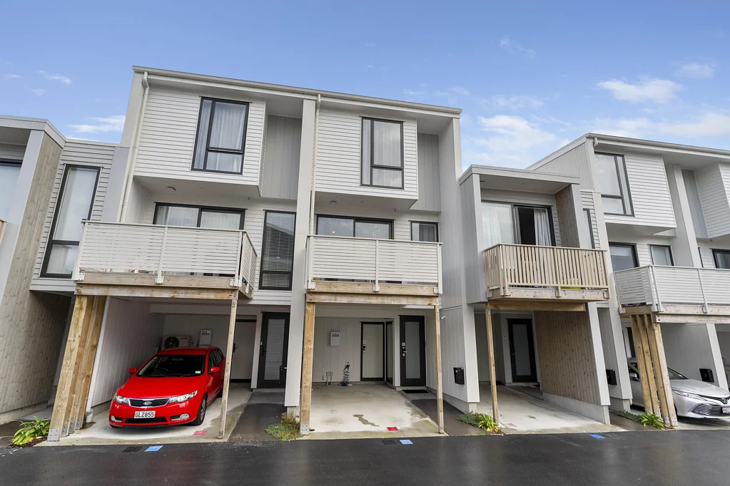 Paraparaumu 3कमरा Modern & Money-Making