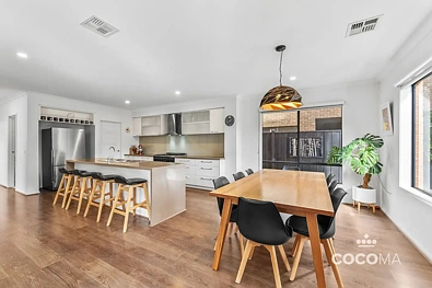 15 OLIVETREE DR, KEYSBOROUGH VIC 3173, 4 phòng ngủ, 2 phòng tắm, House