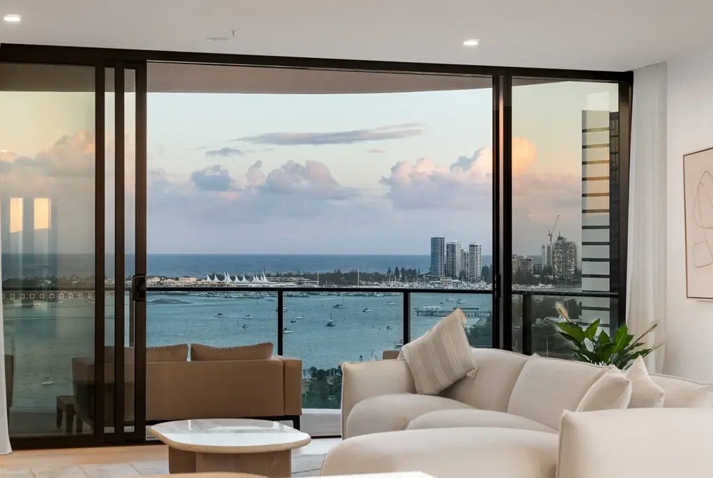 Private Lift Access Sub-Penthouse 3-Bedroom