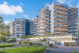 206/97-99 John Whiteway Drive, Gosford