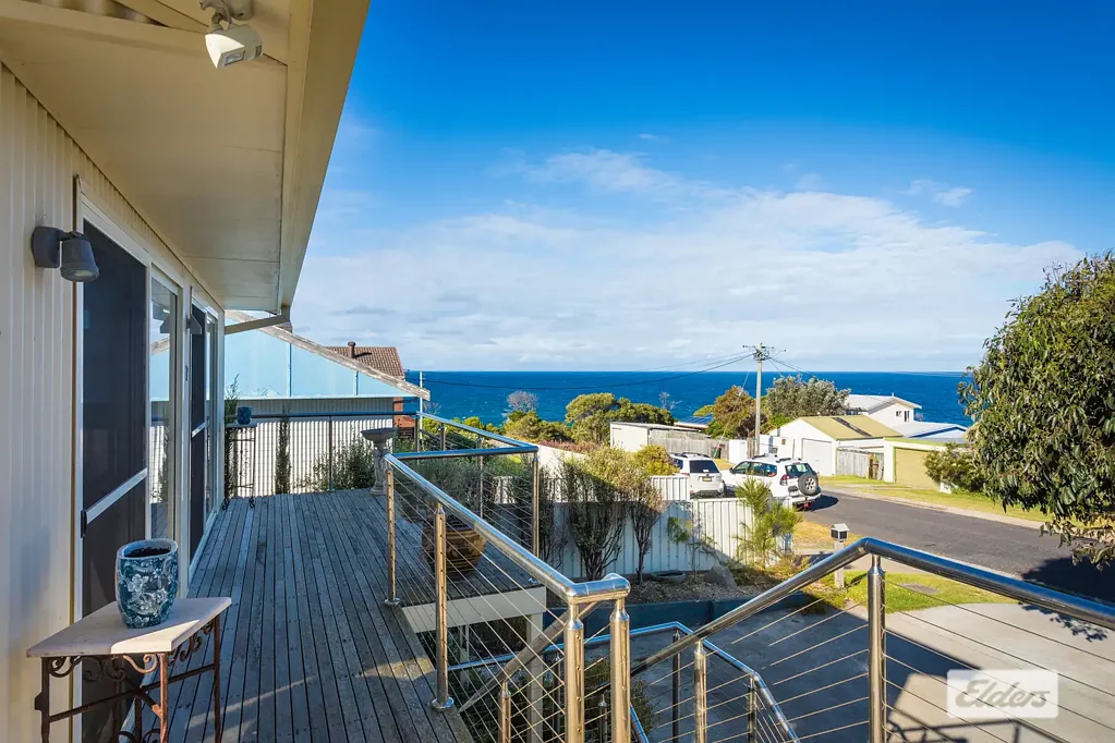 Tathra 3 Slaapkamer Tightly Held Location.