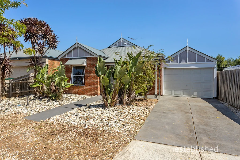 9 Kerford Crescent, Point Cook, VIC 3030