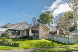 1 Hereford Place, Grandview Heights