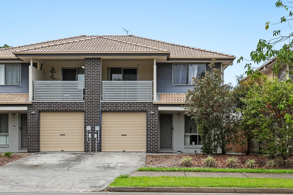 Pacific Pines 3Kwarto CHARM, COMFORT & LOW MAINTENANCE LIVING - MOVE IN BEFORE CHRISTMAS!