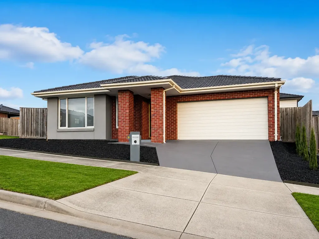 4 Bedroom home in Fairview Estate