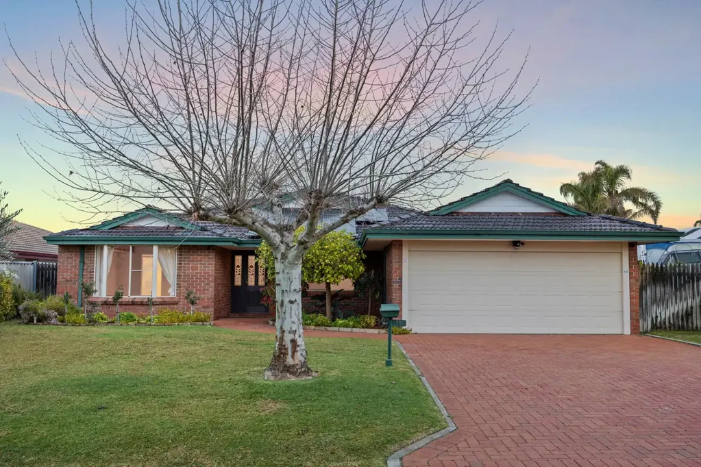 25 Grand Ocean Boulevard, Port Kennedy, WA 6172