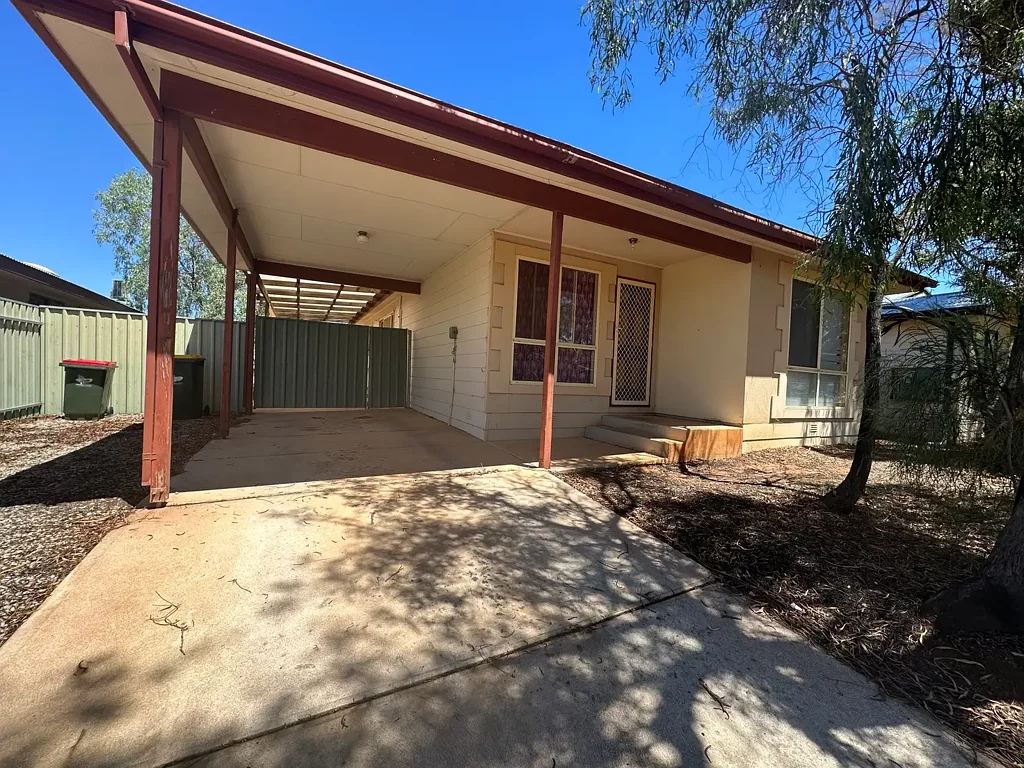 Roxby Downs 3Zimmer Easy-Care Living or Solid Investment