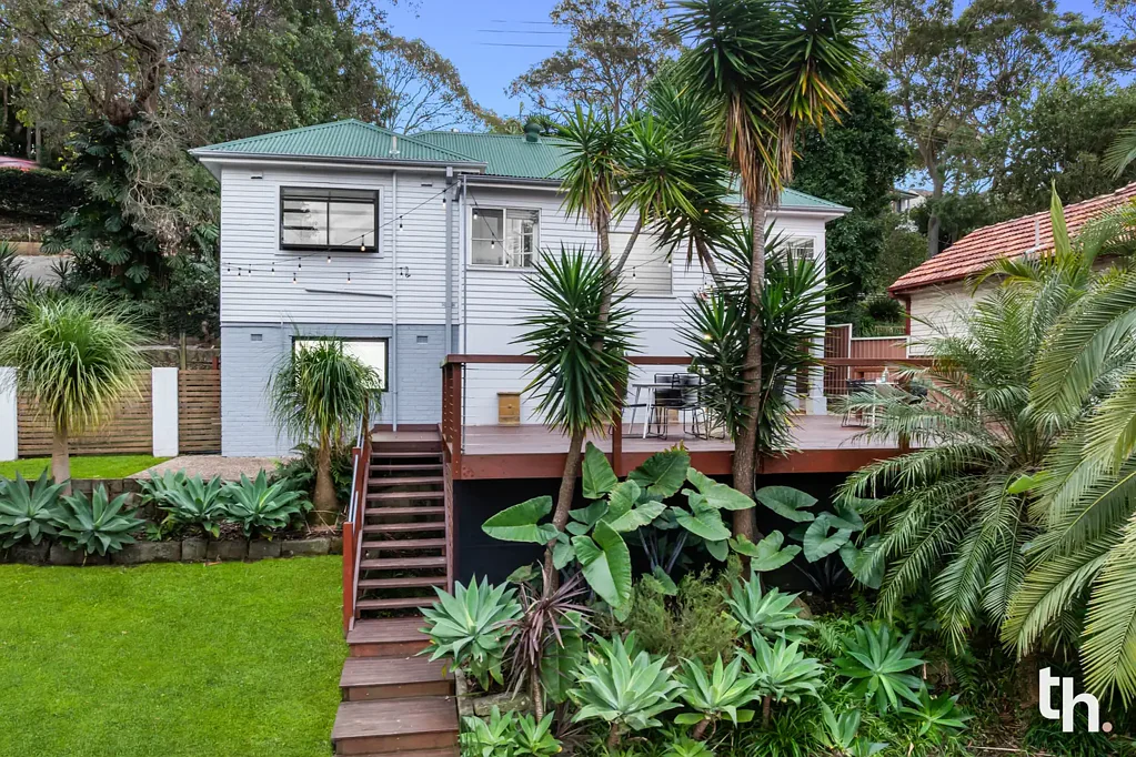 Kotara 3Kwarto Best parking for Open House or Inspections is Johnson St, Kotara