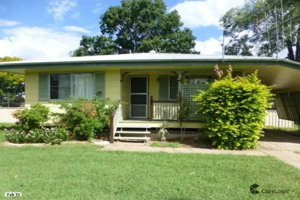 4 bedroom lowset home!