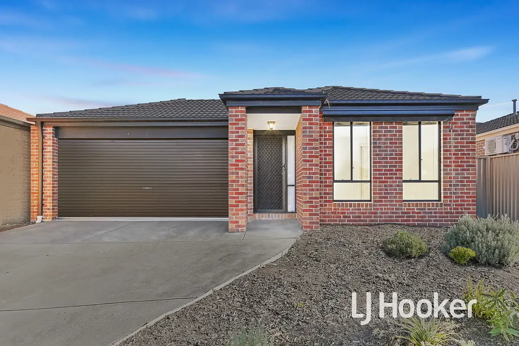 21 Archers Field Drive, Cranbourne East, VIC 3977