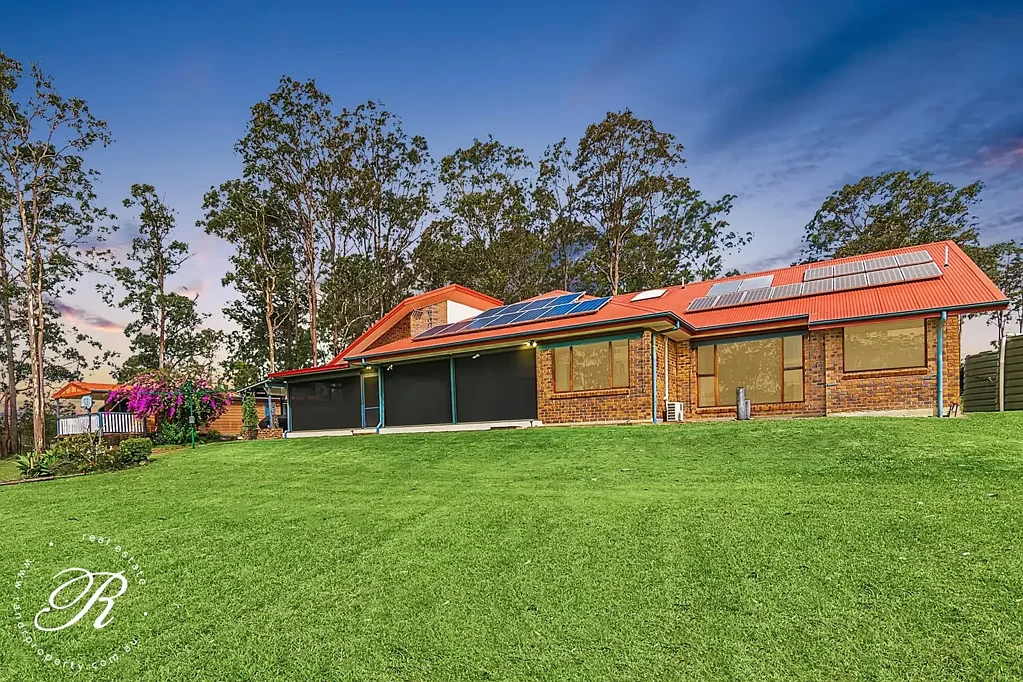 Coolongolook 4 Bedroom A Bespoke Blend of Luxury, Sustainability, and Tranquility!