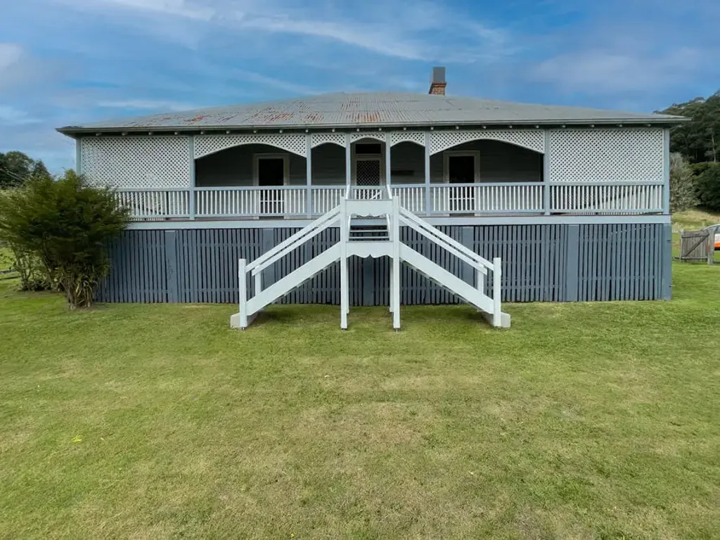 CHARMING UPPER ORARA COTTAGE