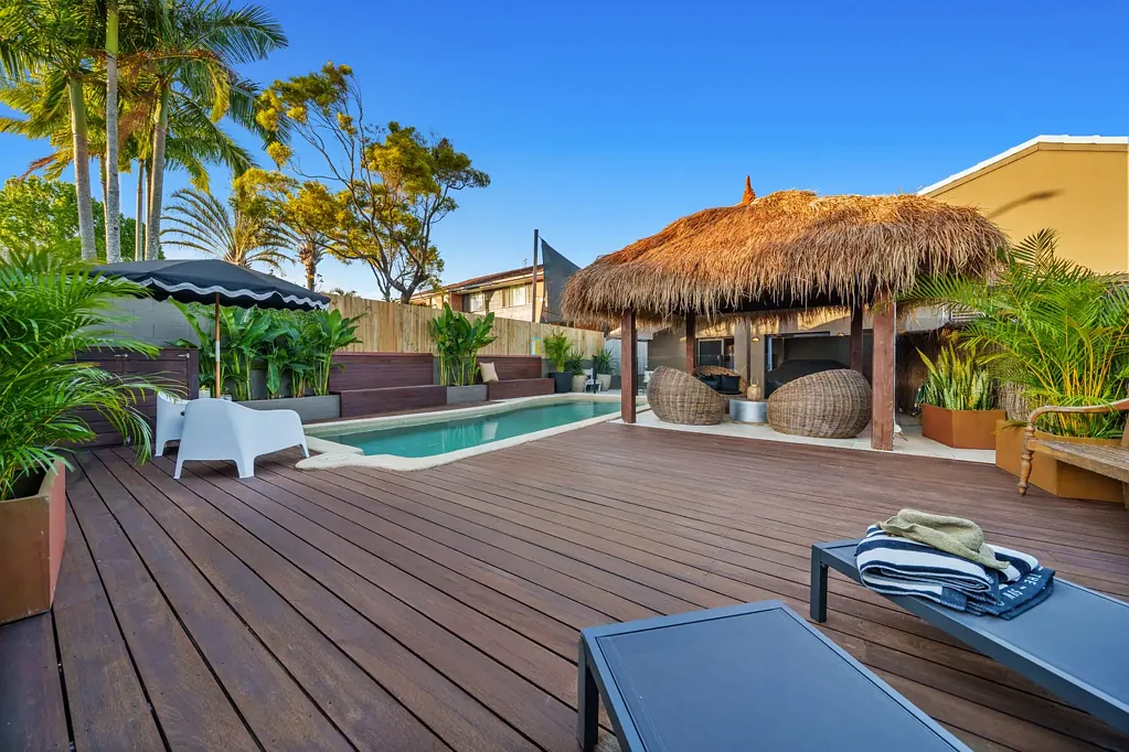 Ashmore 5બેડરૂમ Elegant Family Home - Exuding Charm & Character