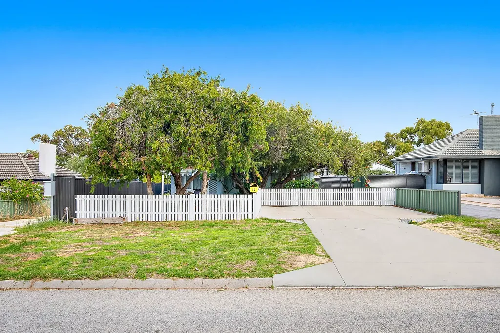 47 Ferdinand Crescent, Coolbellup, WA 6163