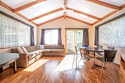 15/1 Mairburn Road, Metung