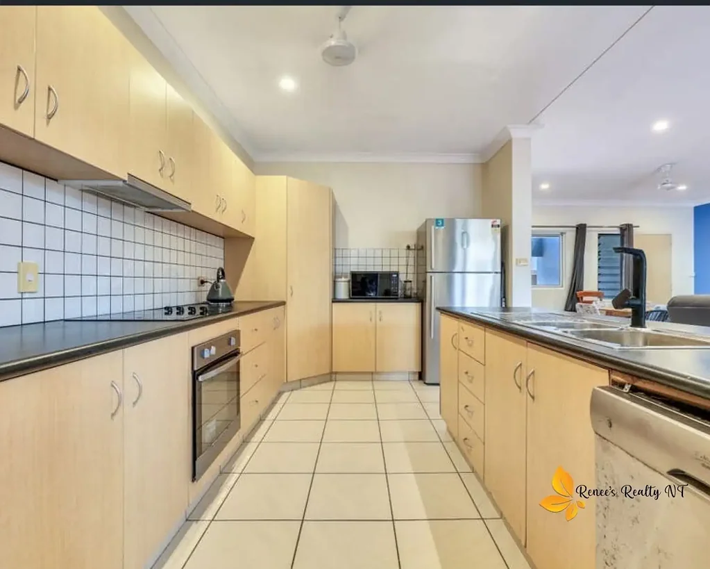 Spacious 2 Bedroom, 2.5 Bathroom Townhouse – Comfortable and Convenient Living!