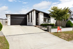 11 Tokerau Drive, Rototuna North