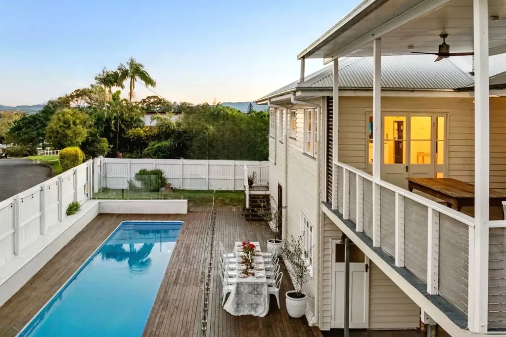 Gympie 5房  A Creative Sanctuary with Sweeping Hinterland Views