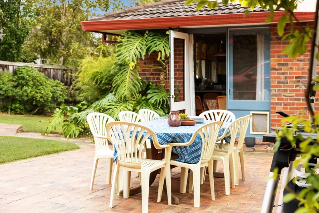 Furnished 3 bedroom with Garage