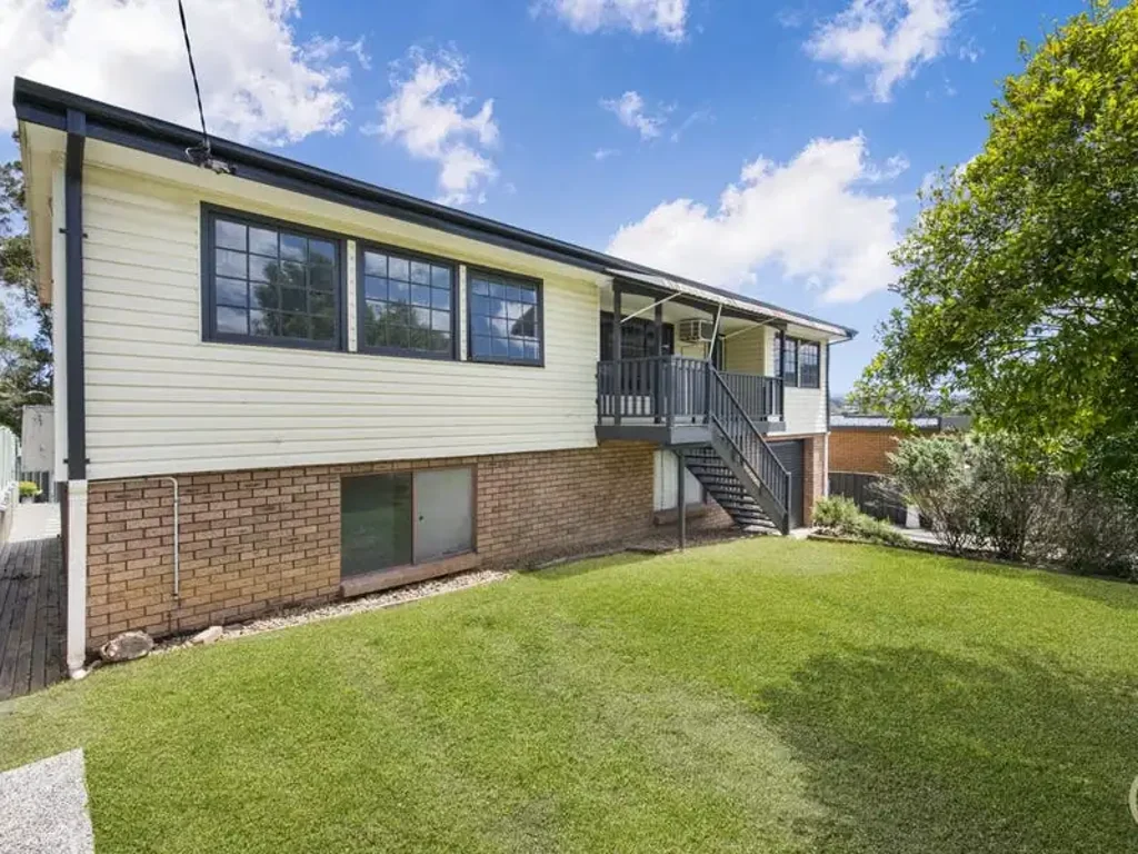 Stunning Four Bedroom Home with Huge Garage