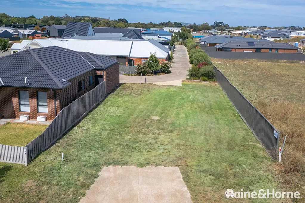 23 Hurst Drive, New Gisborne, VIC 3438