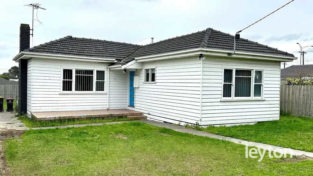3-Bedroom House in Prime Springvale Location!
