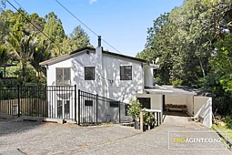 279 Huia Road, Titirangi