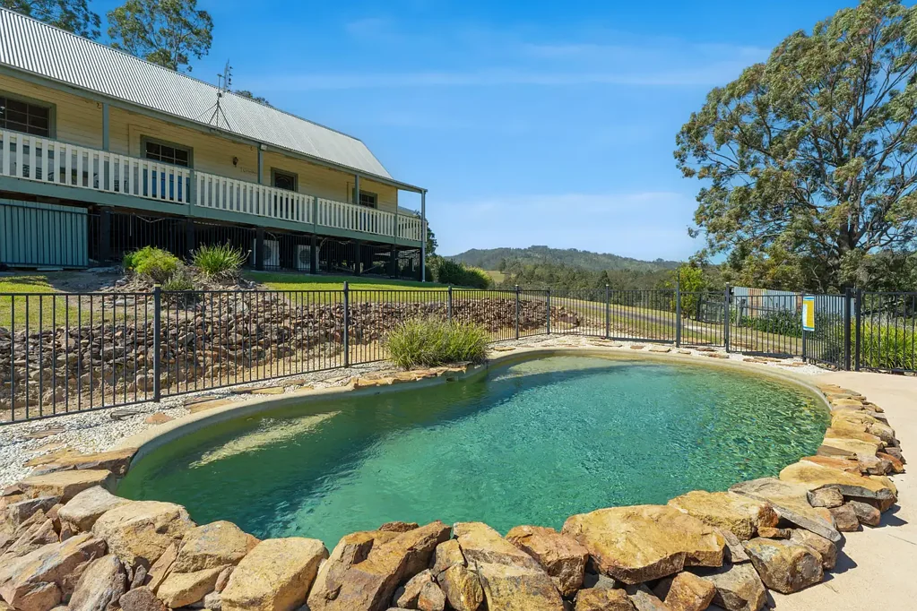 Glendon Brook "Grand View"- Space to Unwind, Views to Remember