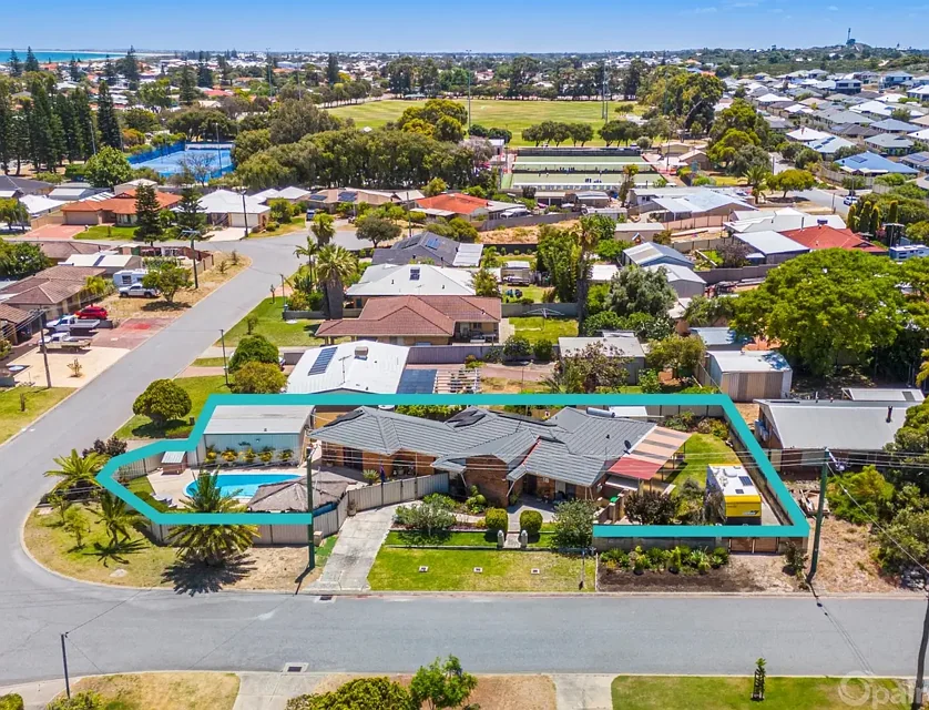 21 Baudin Way, Singleton, WA 6175, 4 ห้องนอน, 2 ห้องน้ำ, House