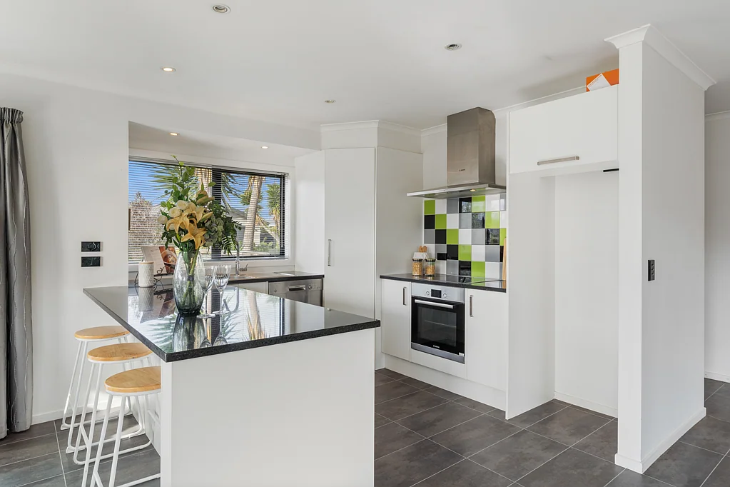 Otaki 3 Bedroom With A Family in Mind!!