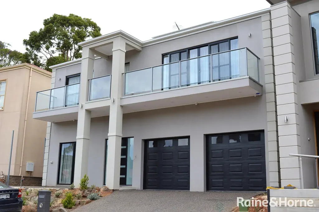 Modern Rooming House - 2 Rooms Available Now