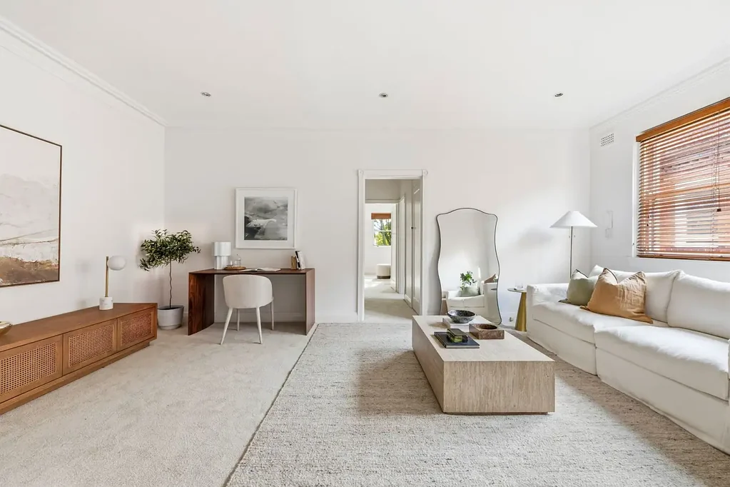 Double Bay 2Moenga Top-Floor Sanctuary in the Heart of Double Bay