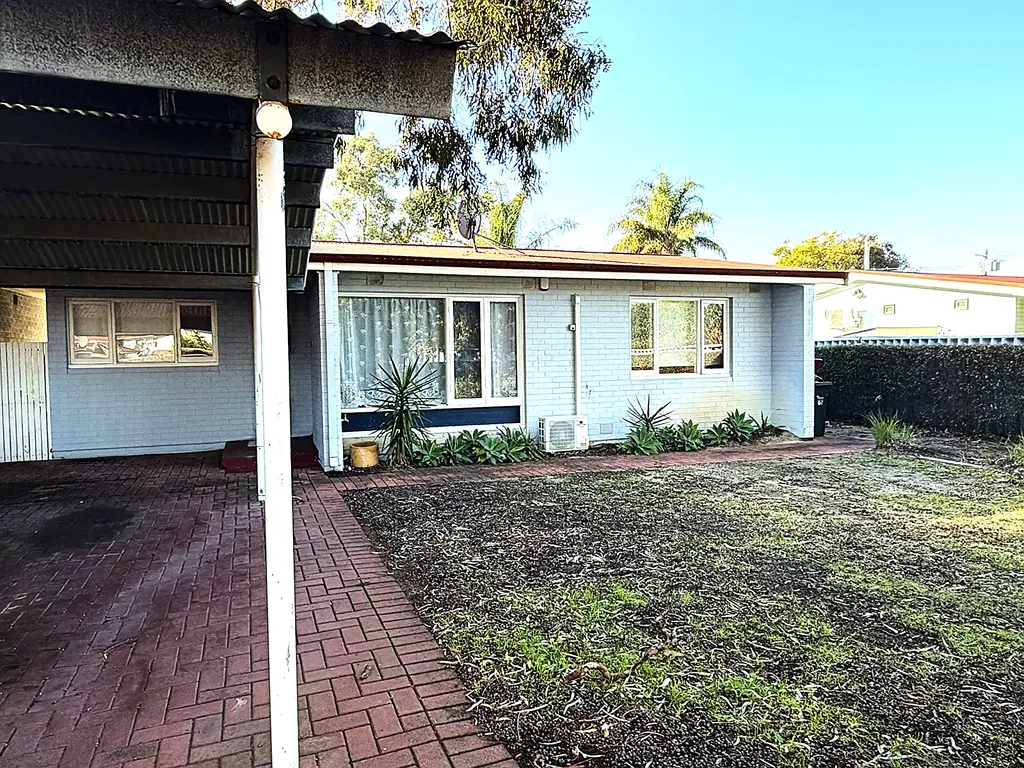 3x1 Detached Villa in a Secure Gated Complex