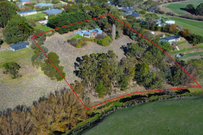 68 BELLMANS RD, BUSHFIELD VIC 3281, 0 rūma, 0 rūma horoi, House