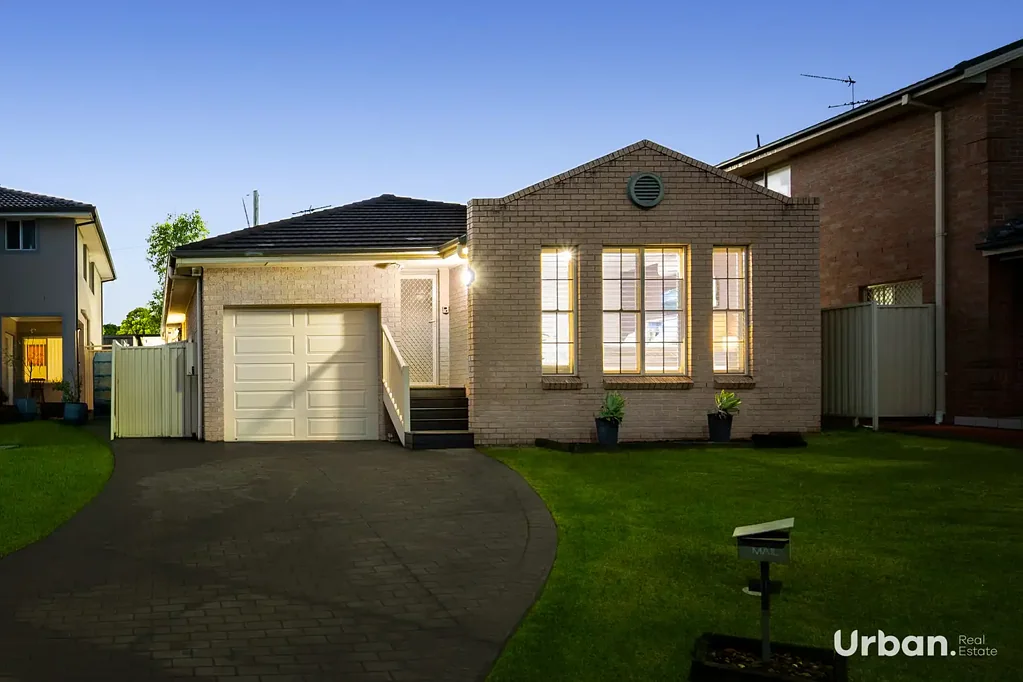 1B Rimini Place, Prestons, NSW 2170