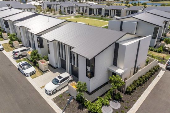 33 CRESCENT AV, HOPE ISLAND QLD 4212, 0房, 0浴, Townhouse