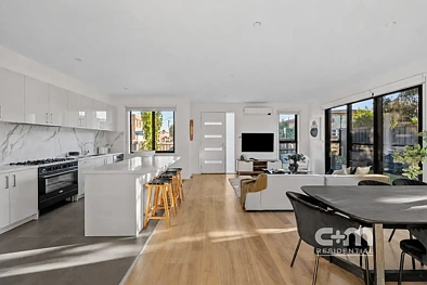 1/34 William Street, Glenroy, VIC 3046, 3 Bedrooms, 2 Bathrooms, Townhouse