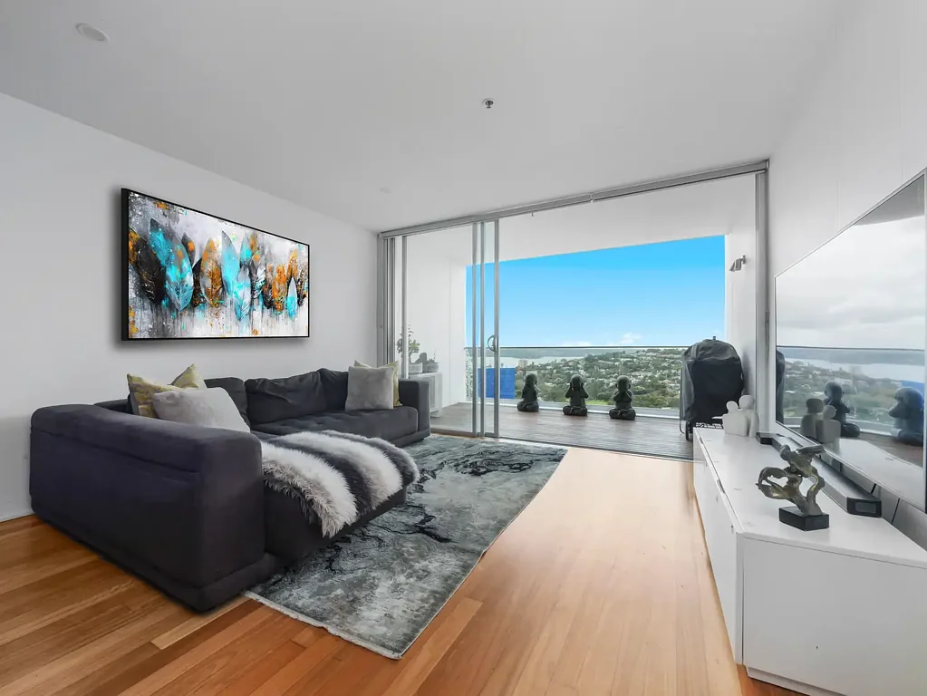 Bondi Junction 2 Bedroom Iconic Building In Bondi Junction -  North-Facing Apartment with Two Carspaces