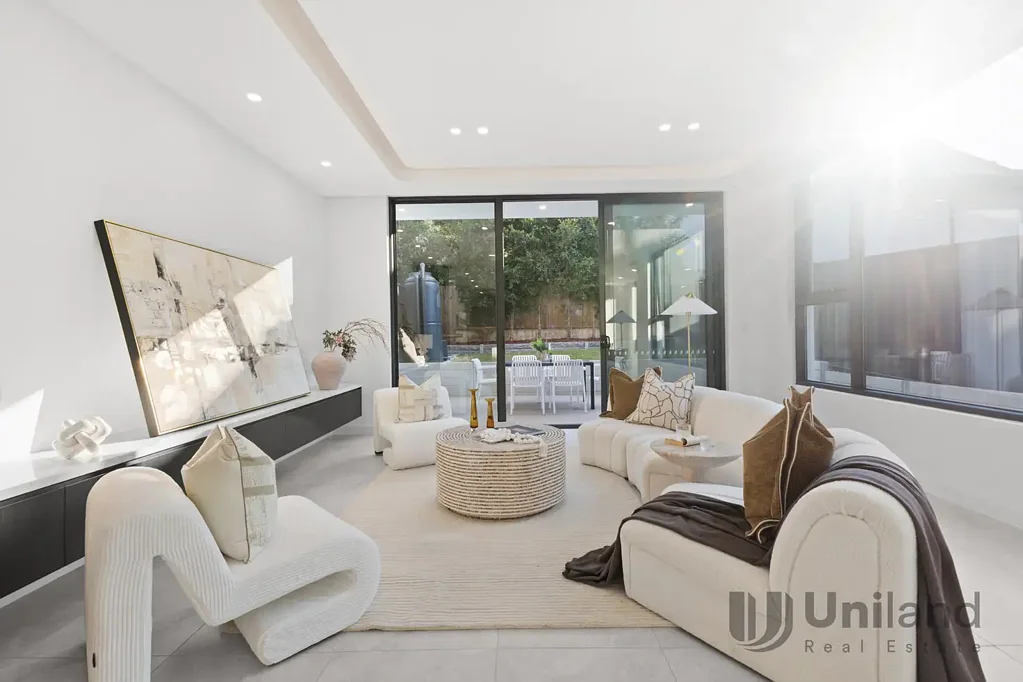 Epping 5कमरा Modern Luxury Duplex Offering Space, Quality & Low-Maintenance Living in Epping