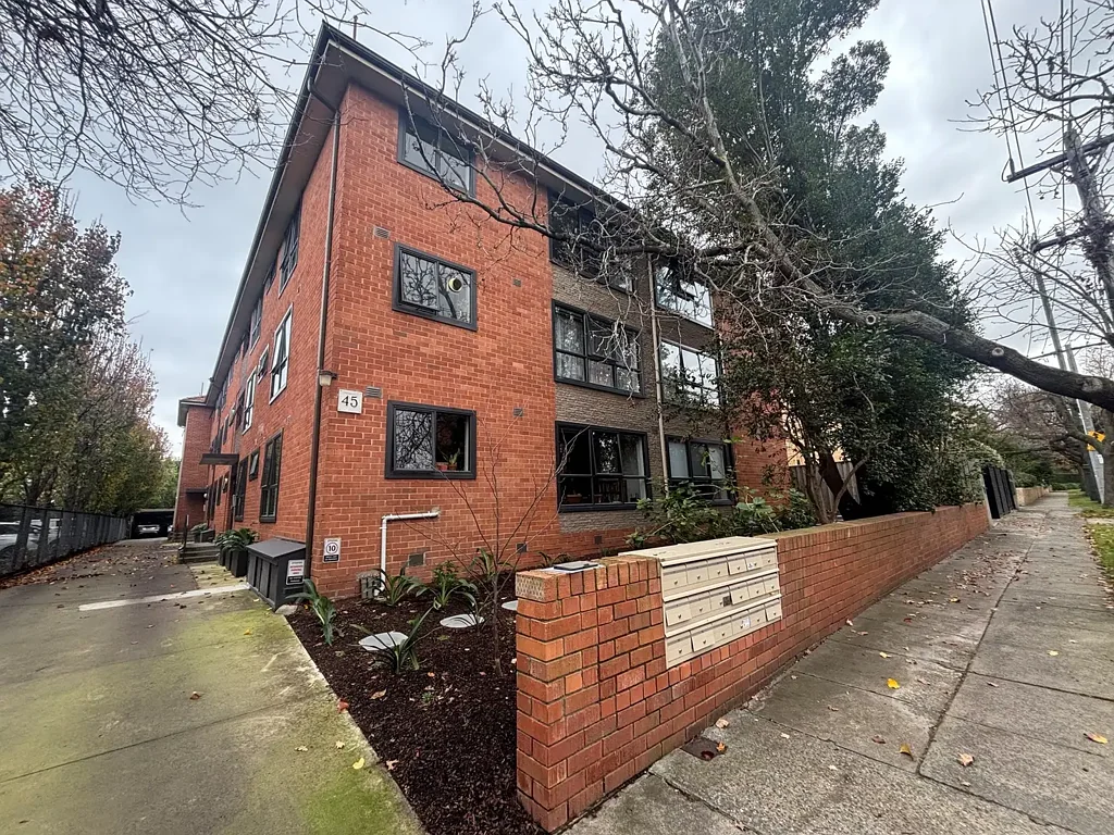 Freshly Updated South Yarra Apartment in Prime Location
