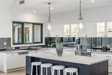 10 Queen Street, Bowral, NSW 2576, 6房, 4浴, House