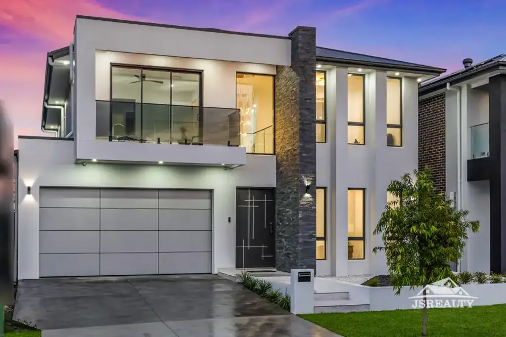 Marsden Park 5 Bedroom A synergy of style, luxury & inspired spaces ( Melonba )