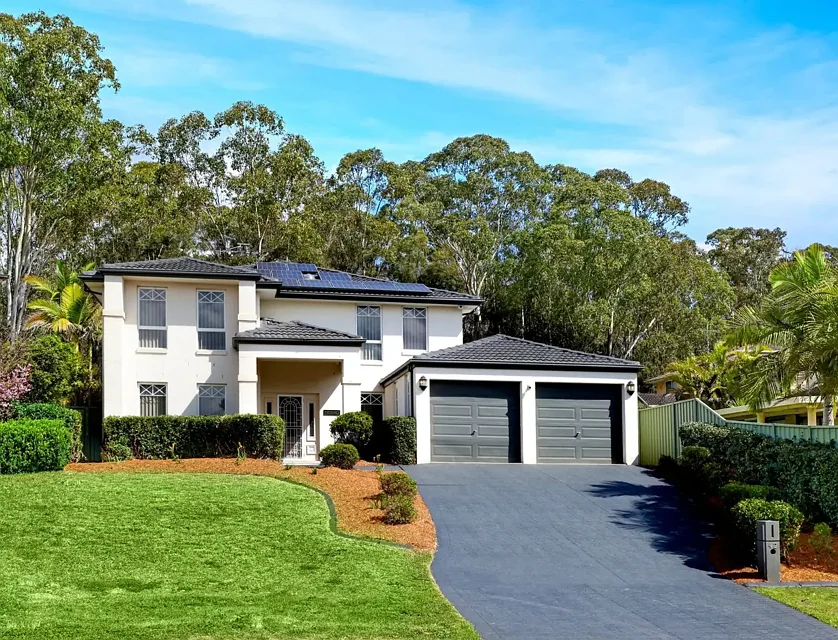 42 Shearwater Drive, Glenmore Park, NSW 2745, 5 Kuwarto, 2 Banyo, House