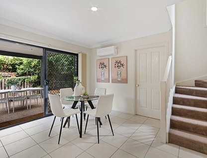 4/15 Greenlaw Street, Indooroopilly, QLD 4068, 3房, 2浴, Townhouse