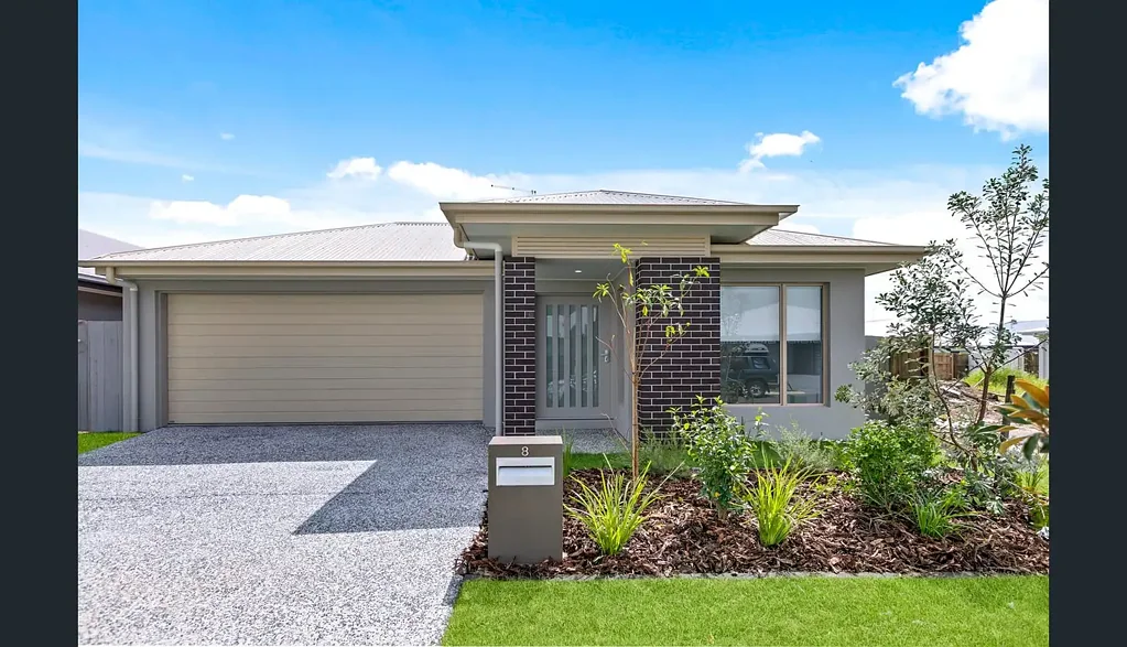Stylish Family Living in Nirimba!!