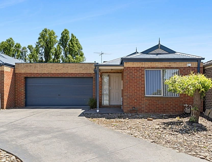 1/8 Grand Central Boulevard, Pakenham, South East Melbourne, 3 कमरे, 2 बाथरूम, House