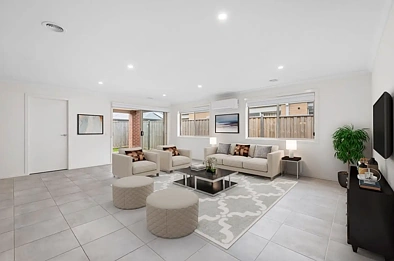 लिविंग रूम - 18 Rubato Street, Clyde, VIC 3978