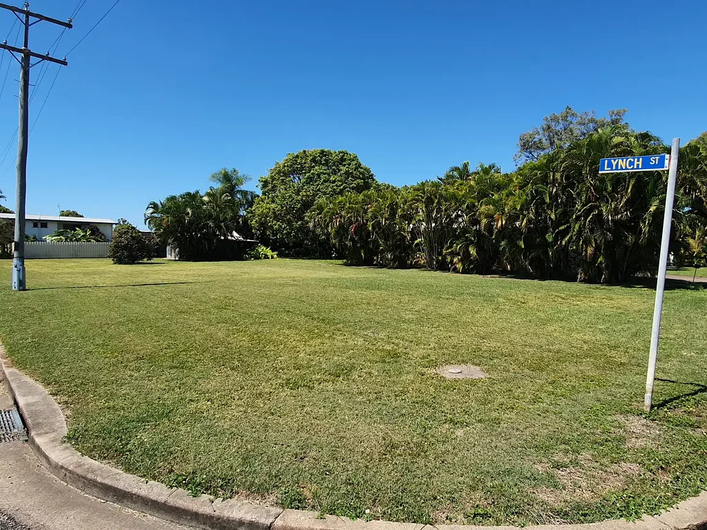 Ayr VACANT LAND FOR SALE…