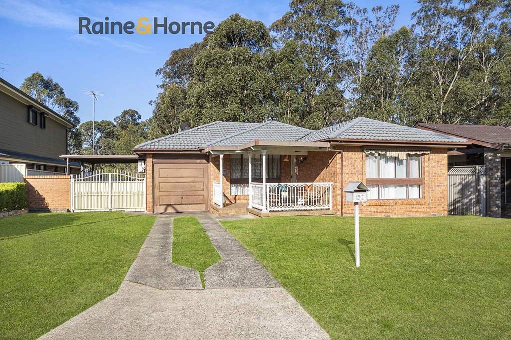 80 Trobriand Crescent, Glenfield, NSW 2167
